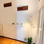 Apartment Vibes - Lovers Walk And Lakefront