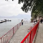 Vibes - Lovers Walk And Lakefront *